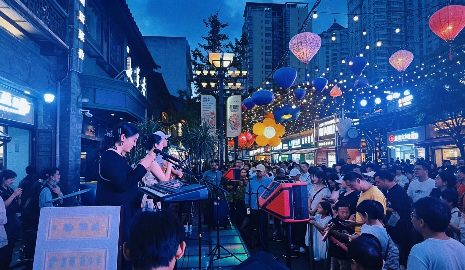 Kunming | Arrival → Jinma & Biji Archways → Night Market