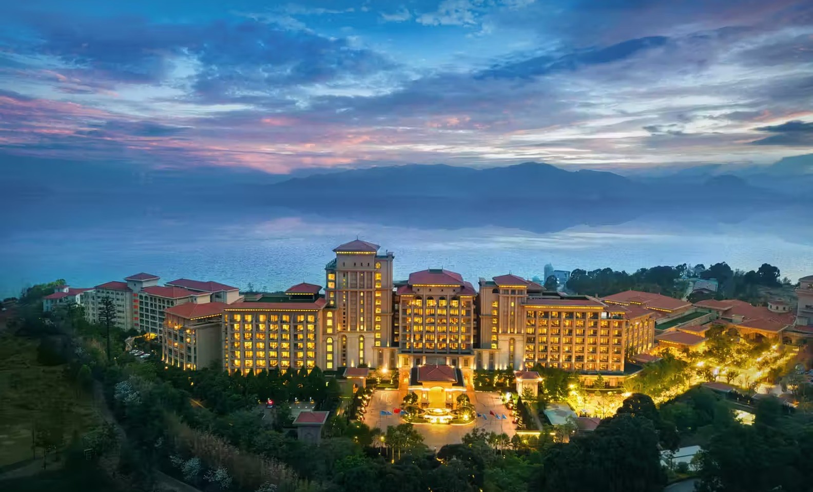 Hilton Fuxian Lake